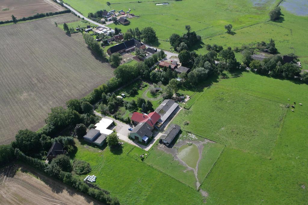 Hof Beuck Apartment Travenhorst ภายนอก รูปภาพ